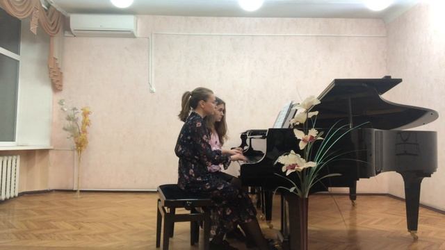 Елизавета Мясникова 18 лет. Полина Базанова 16 лет. смотреть онлайн