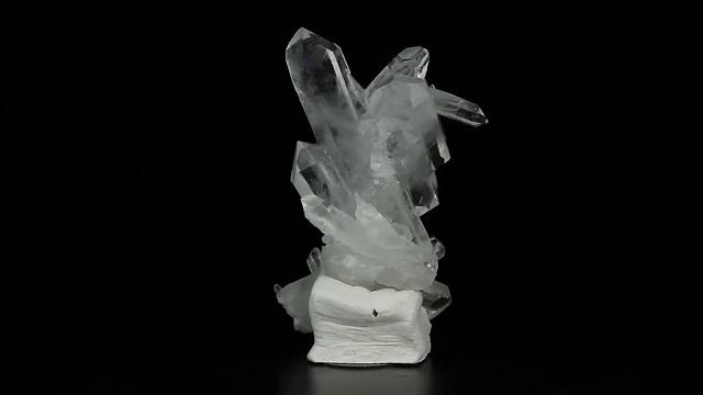 q172 - Multi-Stack Double Terminated Clear Quartz Cluster смотреть онлайн