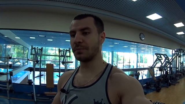 Как Накачать РУКИ БАЗУКИ дома ?!! смотреть онлайн