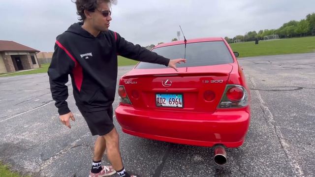 The Best JDM Car For Starters: Lexus IS 300 смотреть онлайн