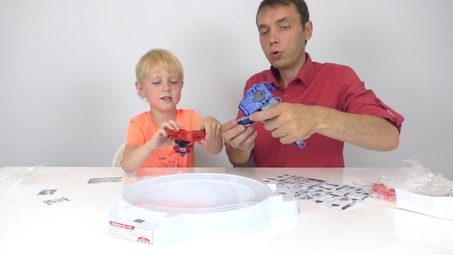 Битва Волчков БейБлейд Чей волчок сильнее !? BeyBlade Burst смотреть онлайн