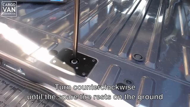 How to release a spare tire in a Ford Transit смотреть онлайн