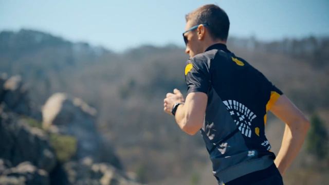 Vibram Wiki Trail | Steep uphill running with Vincent смотреть онлайн