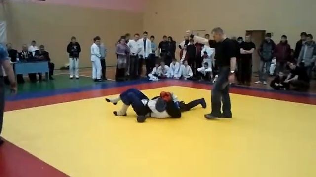 2. Коля Сидоров(синий) vs Игорь Ушаков(красный) смотреть онлайн