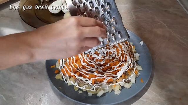 Бюджетный и очень вкусный салат со шпротами смотреть онлайн
