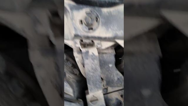 Замена лампы ближнего света на Мерседес Вито