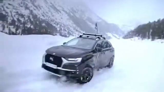 Prezentacja limuzyny DS7 CrossBack . смотреть онлайн