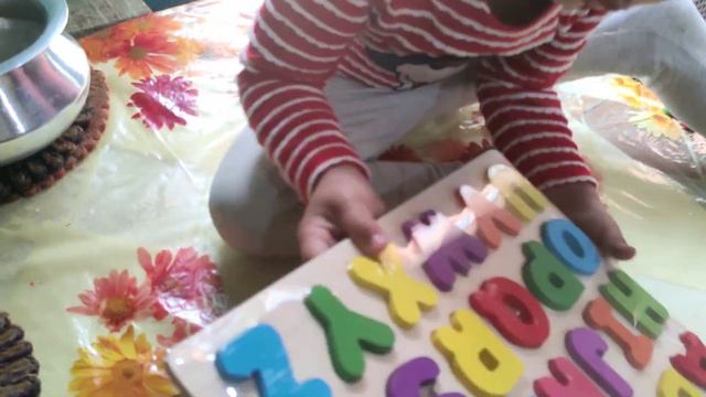 Lisa Unboxing ABC Puzzle box смотреть онлайн