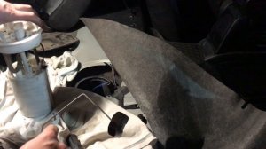 Топливный насос и датчик уровня топлива VW Polo седан