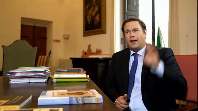 RAFFAELLO SET VISIT EP1 URBINO E IL PALAZZO DUCALE L смотреть онлайн