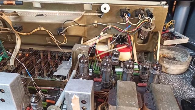 Шуршит регулятор, что делать. Простой способ ремонта. смотреть онлайн