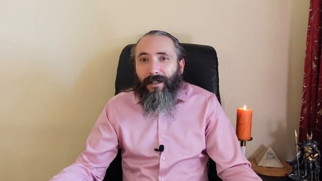 Перевернутые Руны и Карты Таро. Стоит ли использовать их и как их трактовать. Значение и применение