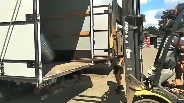 Отгрузка смазки для опалубки Эмульсол в ООО «Стройстиль-А Фирма» смотреть онлайн