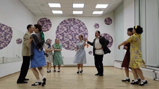 Студия народного танца "Этника" - "Колхозная кадриль" смотреть онлайн
