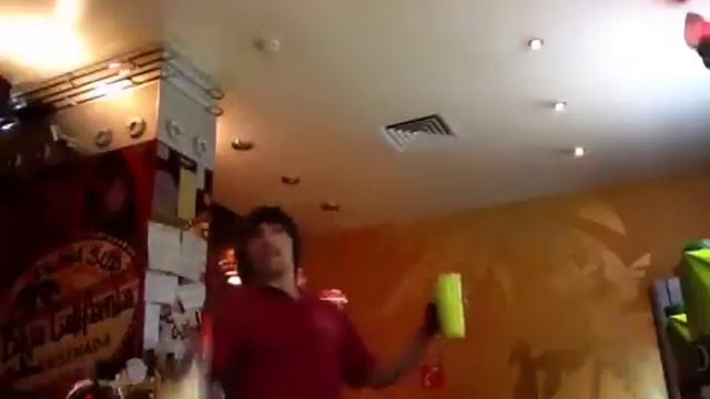 3 шейкера бутылка смотреть онлайн