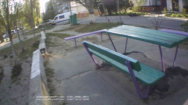 KLIMIANO STREETZ VLOG 3 - Yard's Castle and way to the football stadion смотреть онлайн