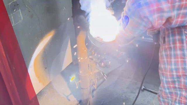 Levi Beard's Lincoln Trail College Welding Story смотреть онлайн