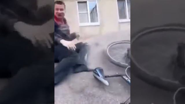 Вот почему женщины живут дольше мужчин🤣🤣 смотреть онлайн