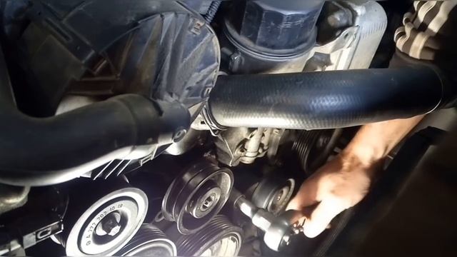 Замена приводного ремня и натяжителя приводного ремня на Мерседес w221 мотор 272 смотреть онлайн