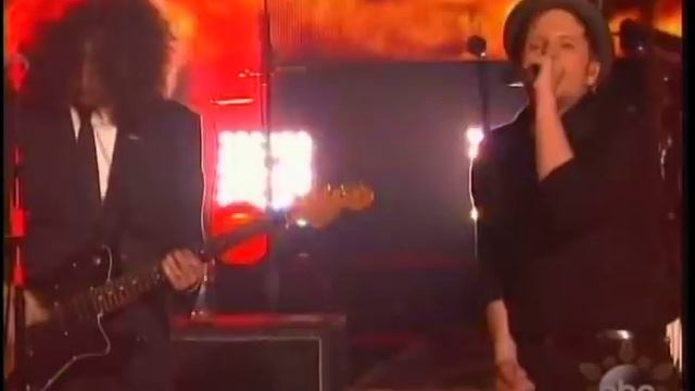 Fallout Boy Live from Hollywood during 2014 New Year's Rockin Eve Party смотреть онлайн