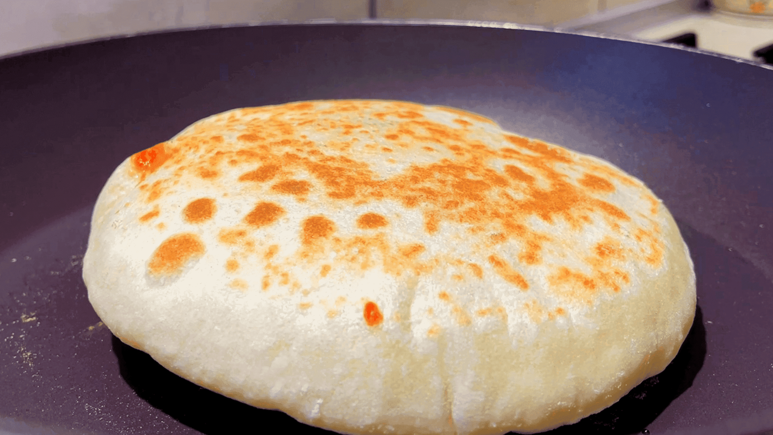 РЕЦЕПТ ХАЧАПУРИ НА СКОВОРОДЕ - Как приготовить быстро и вкусно хачапури с сыром. смотреть онлайн