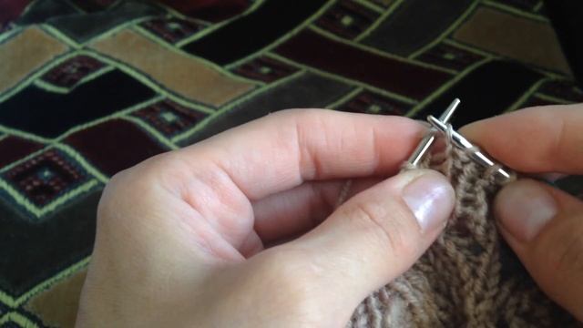 Красивый узор , напоминающий перо жар-птицы! смотреть онлайн