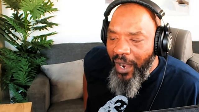 Surprise!! || Eli Laskey Is Live! смотреть онлайн