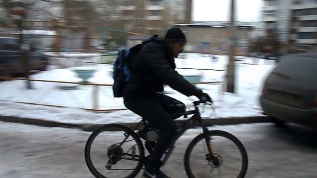 Первый выезд на мотовелосипеде смотреть онлайн