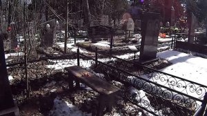 Вербное воскресенье на кладбище