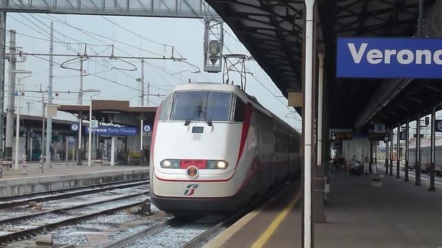 Verona Porta Nuova Station - Morning Train Watching смотреть онлайн