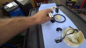 Toyota-Wish 2010г.в. 1.8 160000км. Замена топливного фильтра.