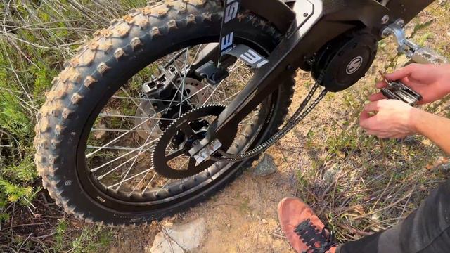 Worlds Fastest Carbon Fiber E-Bike // Solar E-Clipse 2.0 смотреть онлайн