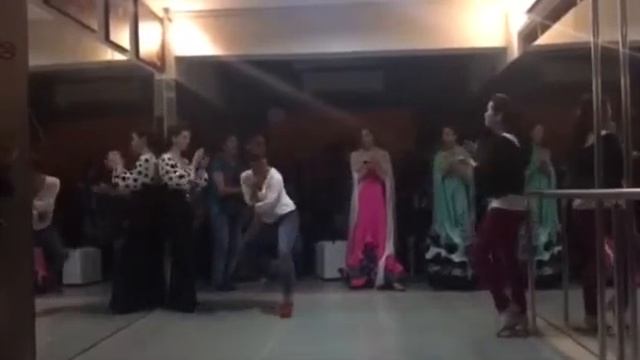 Cristina Benitez pataitas por bulería "flamenco" смотреть онлайн