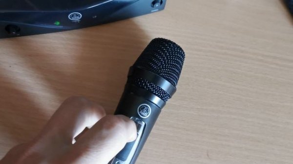 Микрофон безпроводной,тест на работоспособность