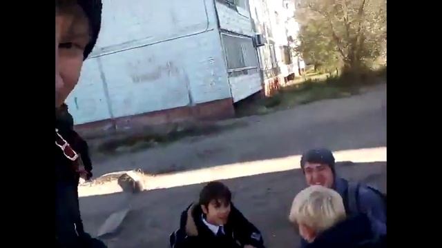 Vine: Как правильно здороваться с друзьями смотреть онлайн