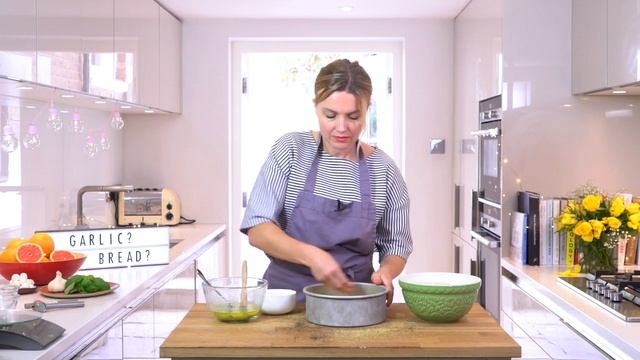 How To Make Cheesy Garlic Bread. #garlicbread #cheesygarlicbread