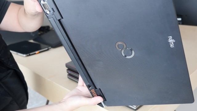 Нов внос Fujitsu Made in Japan, Xeon Celsius H760, H730, S935 смотреть онлайн