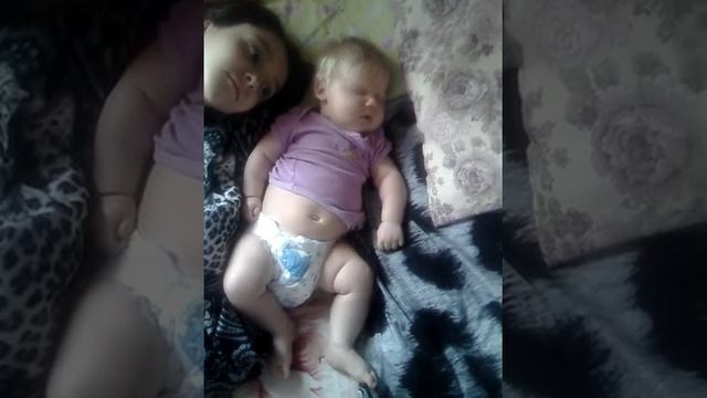 Милана спит