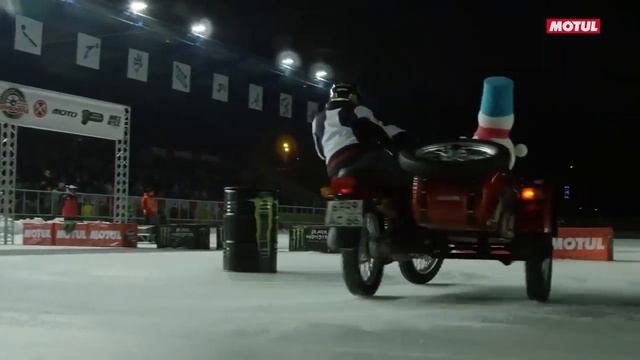 Новогодние соревнования на Уралах смотреть онлайн