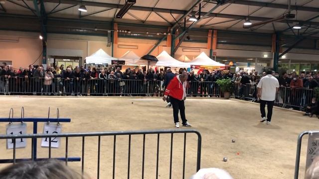 Lacroix - Suchaud et Feniello frère font le show ??!! Foire de cavaillon 2021 - pétanque смотреть онлайн
