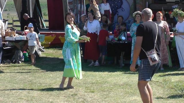 Показ мод славянской одежды от дизайнера Виктории Мамонтовой смотреть онлайн