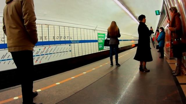 Станция Метро "Московские Ворота" - Центральный Зал, Вестибюль, Наклонный Ход, Эскалаторы, 2М (МПЛ) смотреть онлайн