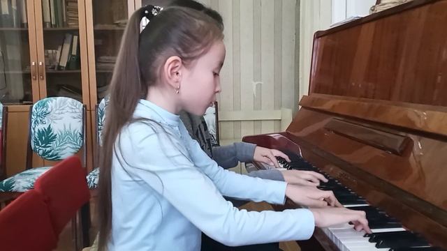 Мендыгалиева Сабина и Ужанова Софья,М. Балакирев На волге смотреть онлайн