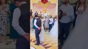 Танец Мамы и Сына❤?•|Песня"Мамины глаза" #всеищутэтупесню #цыганскиепесни