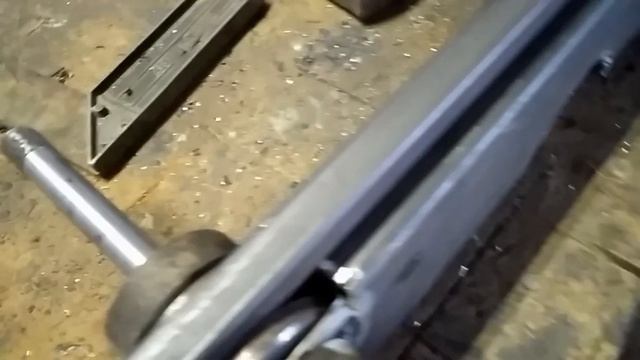 Делаю самодельный станок для усиления профильной трубы. смотреть онлайн