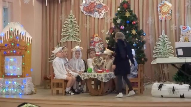Утренник в детском саду, 25.12.14 (сказка про козлят) смотреть онлайн