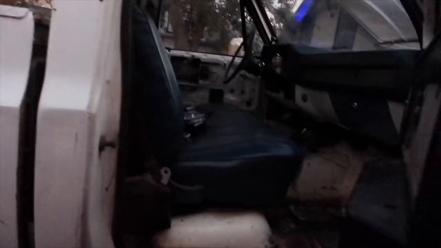 Why did I Buy an old Military Square body chevy?! смотреть онлайн