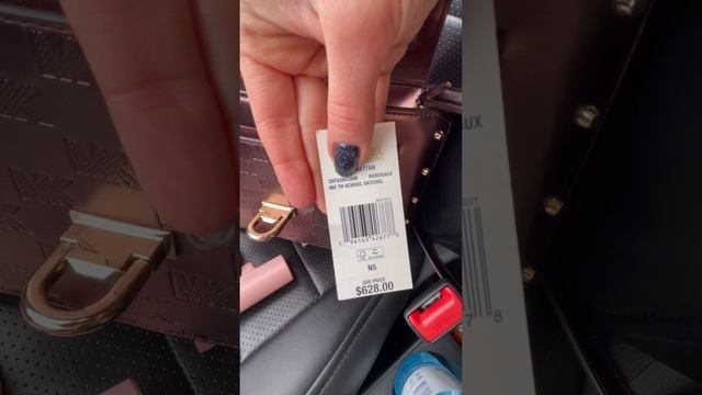 Проверяем оригинальность сумки Michael kors на примере Manhattan ❤️ как отличить копию от оригинала смотреть онлайн