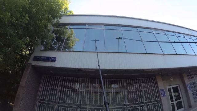 Мойка окон.Как мыть высокие окна штангами и squeegee.Washing windows. смотреть онлайн