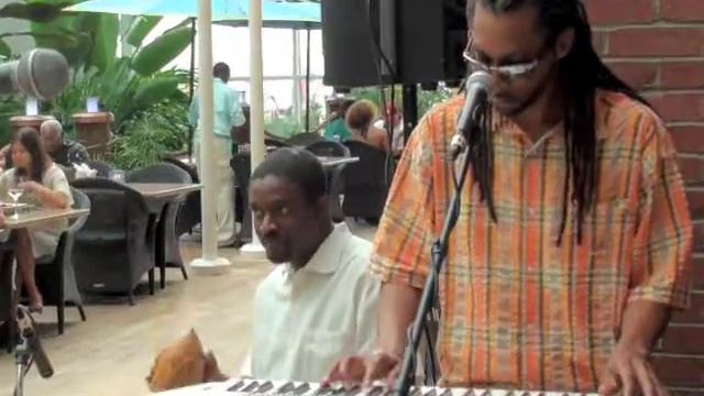Steel Drums with "Joyy" 2 of 2 смотреть онлайн